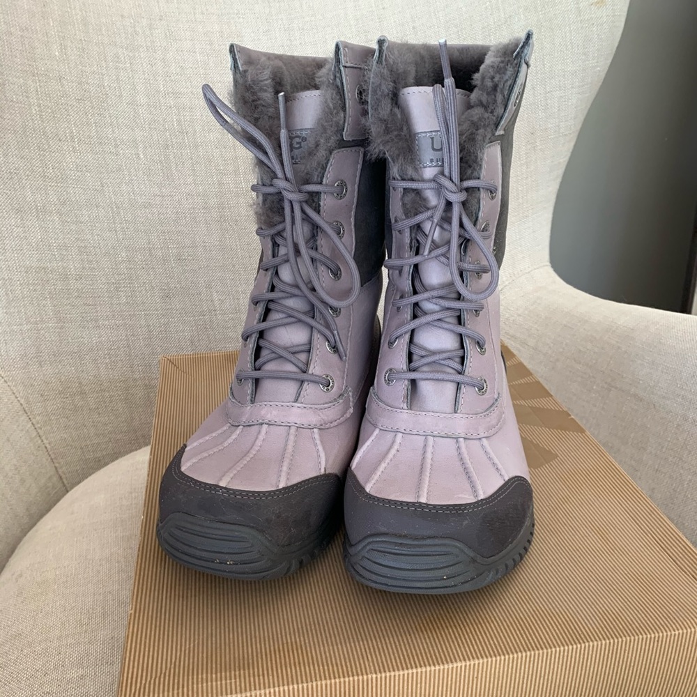 Brand new Ugg w Adirondack boot 2